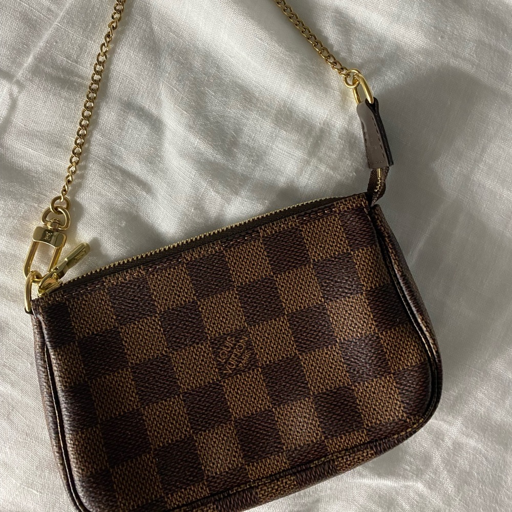 Louis Vuitton Mini Pochette